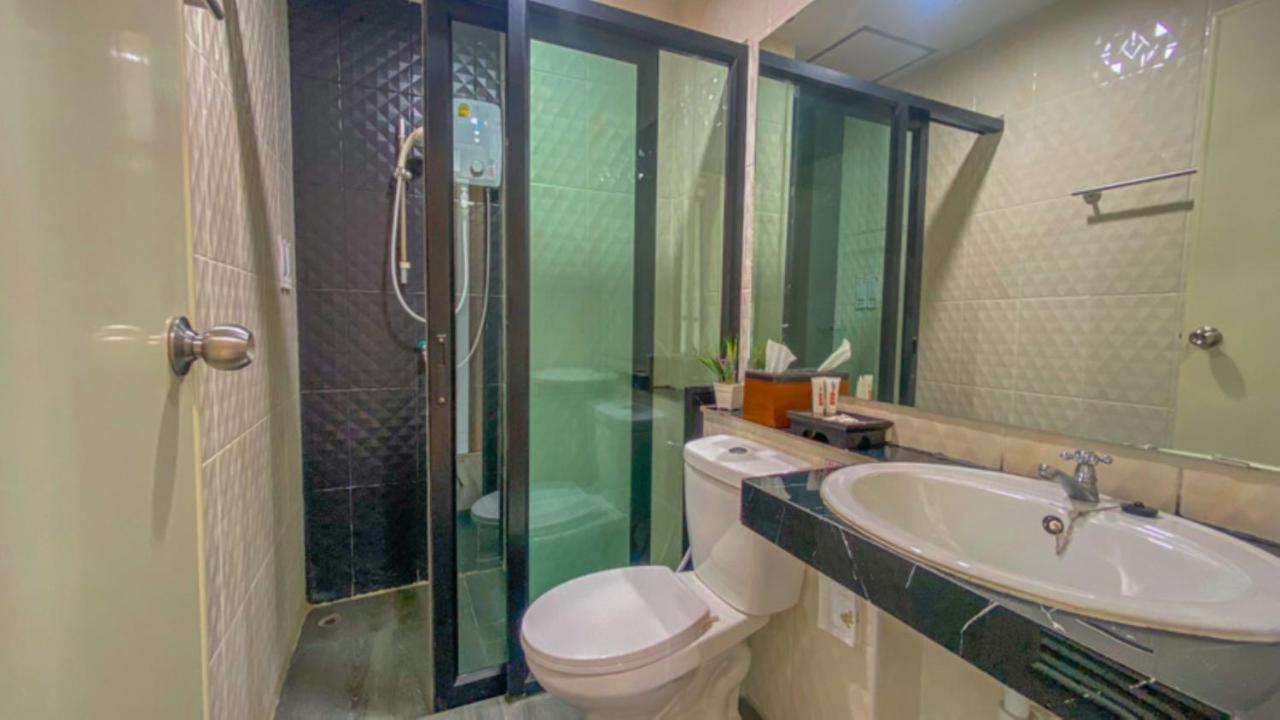 Hotel Plearnwan Deluxe Mansion Bangkok Esterno foto